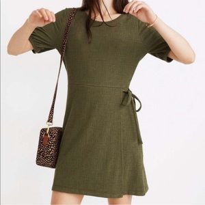 Madewell crosshatch puff sleeve wrap dress